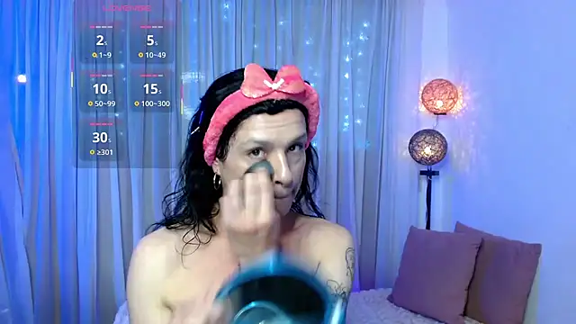 DanniHotBoy02 online show from 04-21-26, 10:34