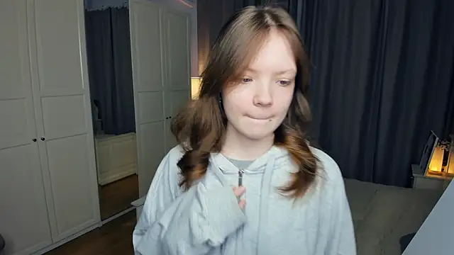 LavenderMitten online show from 03-05-26, 05:36