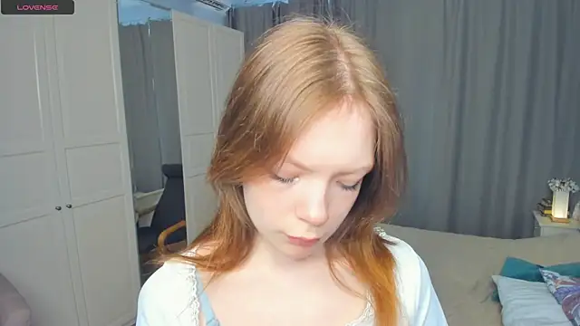 LavenderMitten online show from 06-11-26, 06:00