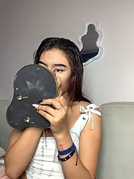 VelariaSoft online show from 04-15-26, 01:18