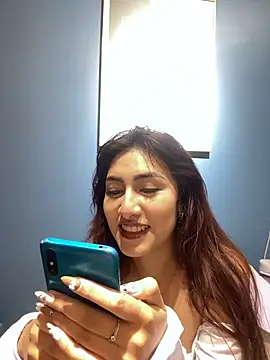 VelariaSoft online show from 04-25-26, 01:03