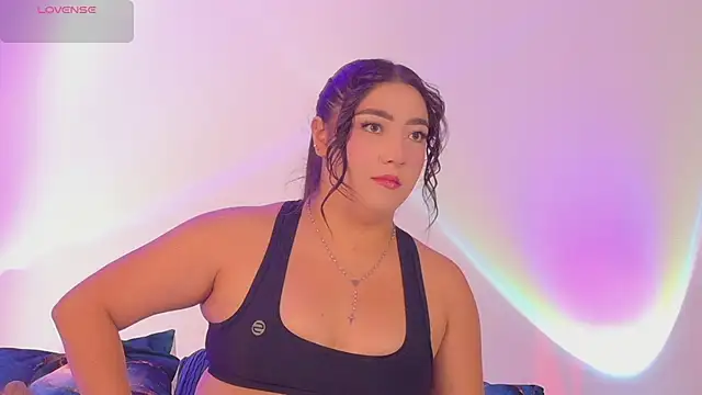 Snapshot of Hannah-Prada chatting on 06-19-26, 11:14 Hannah-Prada online show from 06-19-26, 11:14