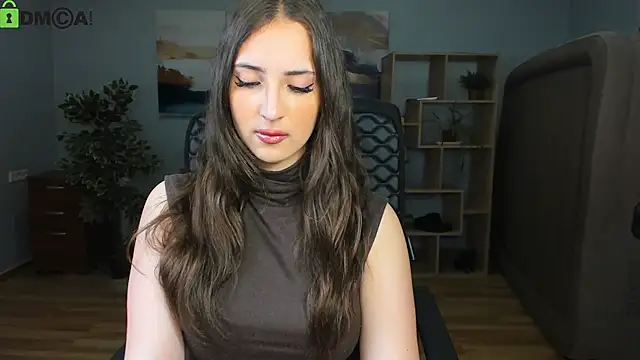 Snapshot of Effy_Royse chatting on 06-21-26, 06:43 Effy Royse online show from 06-21-26, 06:43