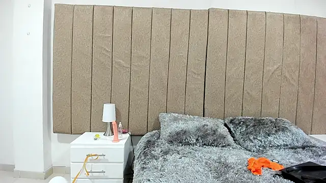 valery slim18 online show from 02-16-26, 12:01