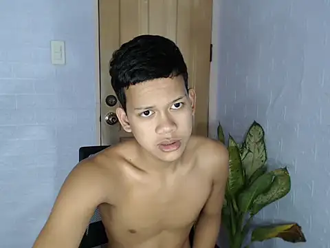 Snapshot of UrAsian_Turjak chatting on 02-19-26, 07:15 UrAsian Turjak online show from 02-19-26, 07:15