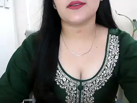 Snapshot of _chitranshi chatting on 07-17-26, 05:36 chitranshi online show from 07-17-26, 05:36