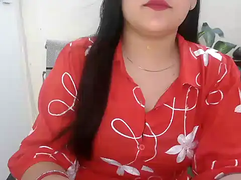 Snapshot of _chitranshi chatting on 07-18-26, 05:44 chitranshi online show from 07-18-26, 05:44