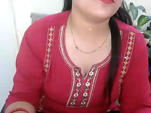 Snapshot of _chitranshi chatting on 07-21-26, 05:32 chitranshi online show from 07-21-26, 05:32