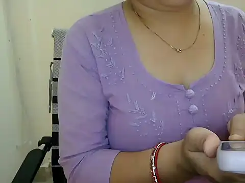 Snapshot of _chitranshi chatting on 07-23-26, 05:49 chitranshi online show from 07-23-26, 05:49