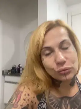 MissTamis online show from 04-16-26, 06:58