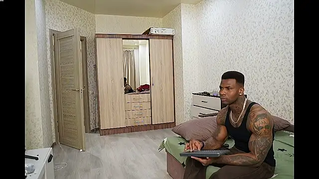 ostine brown online show from 03-17-26, 06:33