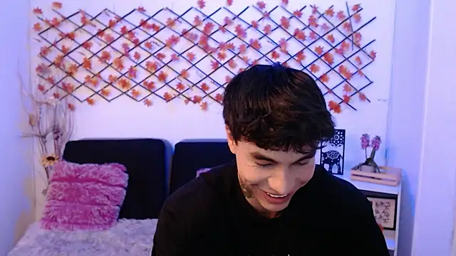 IanWest  online show from 06-10-26, 06:40