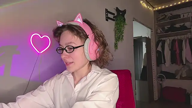 SlunkRear online show from 04-28-26, 10:04