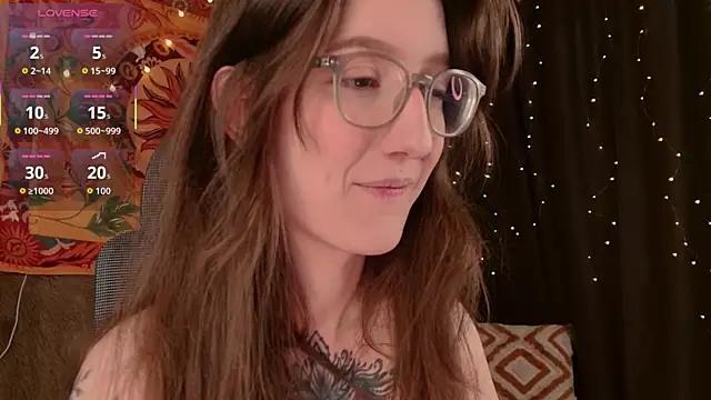 lolami  online show from 04-28-26, 07:13