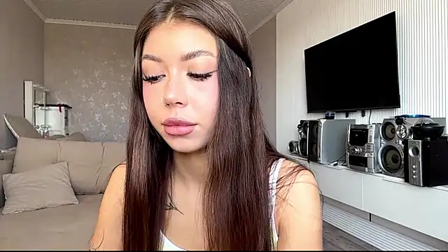 You Club Winx online show from 04-23-26, 07:20