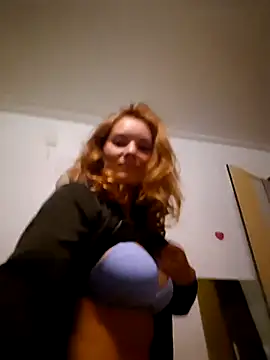 sweetsophie69 online show from 04-25-26, 09:12