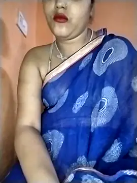 Snapshot of Nency_Love143 chatting on 04-18-26, 05:39 Nency Love143 online show from 04-18-26, 05:39