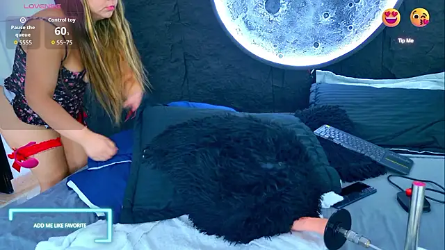 MaddissonWhite online show from 03-12-26, 08:48