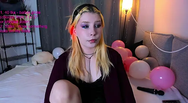 WarmAtEdges online show from 02-18-26, 02:35