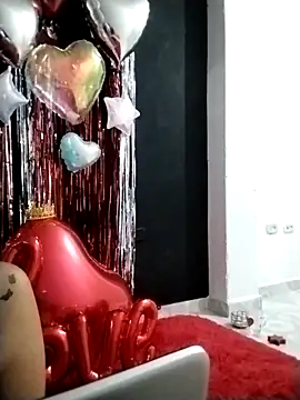 haffsa   online show from 02-14-26, 02:41