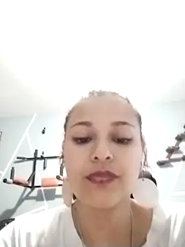 haffsa   online show from 04-25-26, 03:20