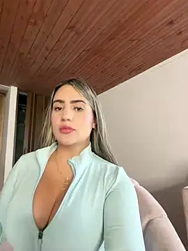 Snapshot of Miilana_ chatting on 07-09-26, 09:08 Miilana online show from 07-09-26, 09:08