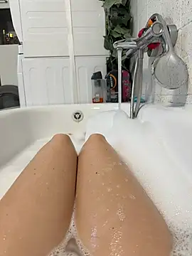 Ninimaus online show from 02-26-26, 04:39