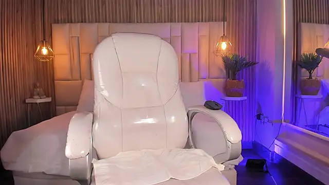 KittyLyne  online show from 02-12-26, 12:33