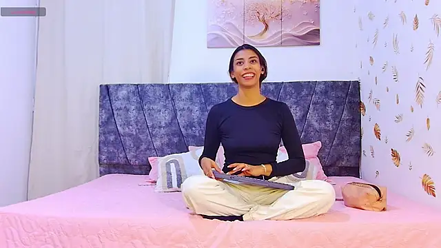 MelanyStone  online show from 04-06-26, 01:12