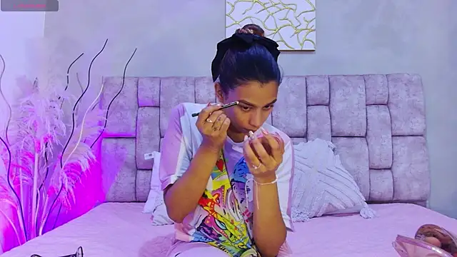 MelanyStone  online show from 04-23-26, 12:29