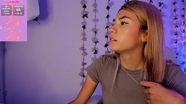 Chris Velvett online show from 04-15-26, 07:32