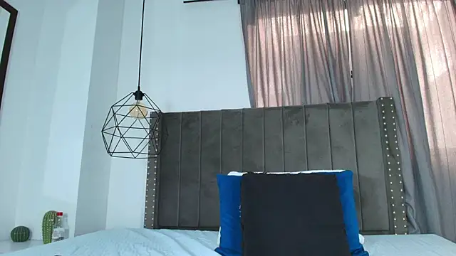 Lupita 3xx online show from 06-10-26, 04:50