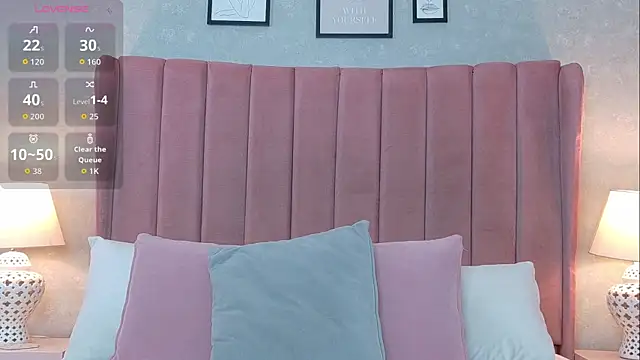 NataliaRivera  online show from 04-06-26, 12:06