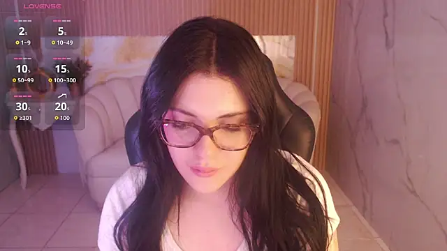 caroline 1s online show from 05-03-26, 03:45