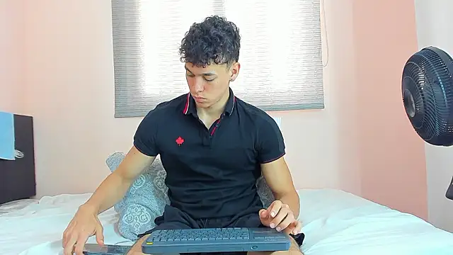 Muscle  Myke online show from 03-08-26, 01:04