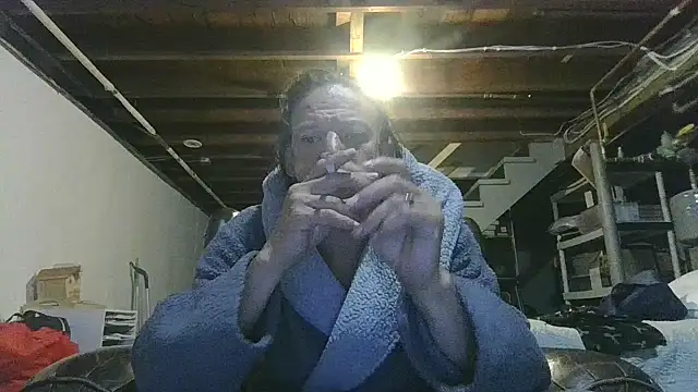 ShadowLove85 online show from 07-04-26, 06:30