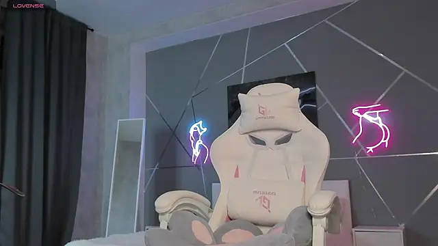 naomi reiss online show from 04-13-26, 12:27