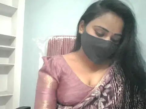 Snapshot of Rathi-priyaa chatting on 05-29-26, 04:32 Rathi-priyaa online show from 05-29-26, 04:32
