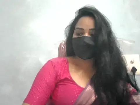 Snapshot of Rathi-priyaa chatting on 06-06-26, 04:06 Rathi-priyaa online show from 06-06-26, 04:06