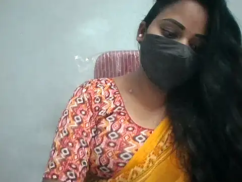 Snapshot of Rathi-priyaa chatting on 06-17-26, 09:34 Rathi-priyaa online show from 06-17-26, 09:34