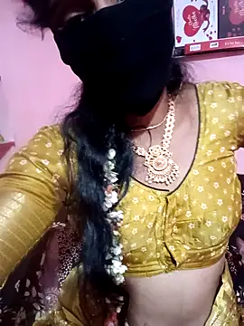 Snapshot of suchi_telugu chatting on 02-15-26, 07:51 suchi telugu online show from 02-15-26, 07:51