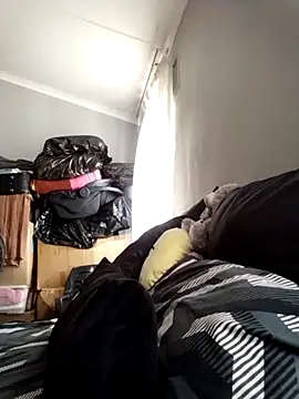 Baby P online show from 04-25-26, 01:41