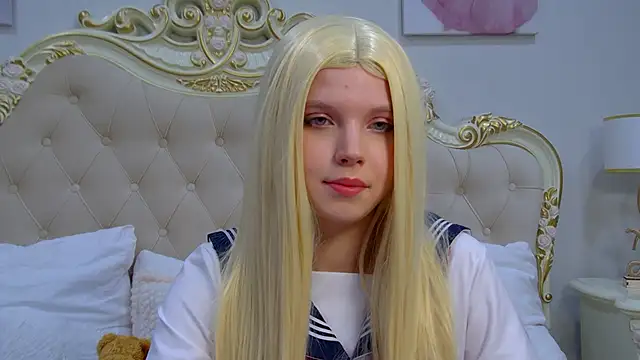 HallyBradley online show from 03-12-26, 05:19