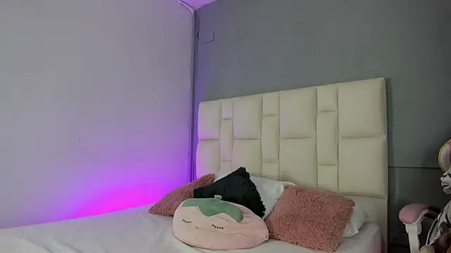 Zaphiro  Sky online show from 03-13-26, 08:43