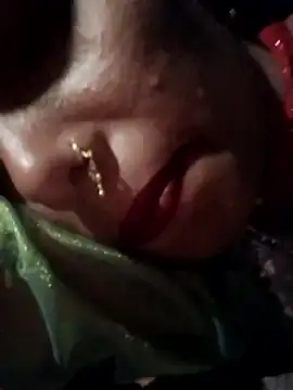 Desi Couple P online show from 04-20-26, 01:36