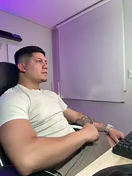  robertobaggioo online show from 03-15-26, 05:46