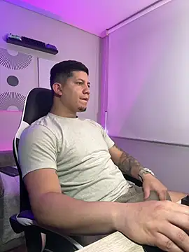  robertobaggioo online show from 03-20-26, 12:32