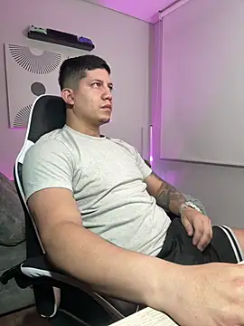  robertobaggioo online show from 03-28-26, 12:27