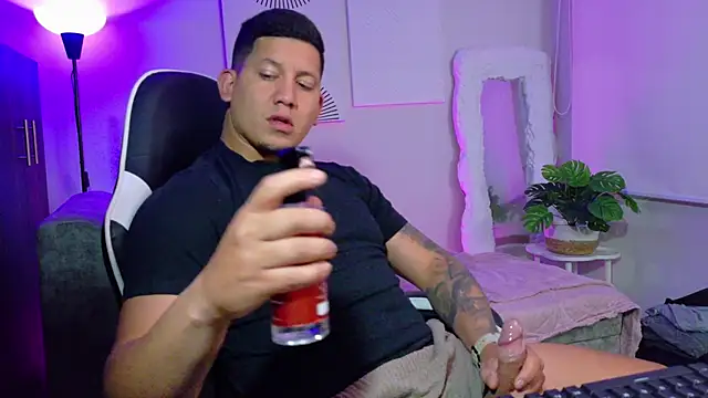  robertobaggioo online show from 06-01-26, 12:29