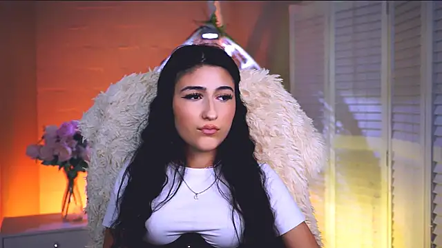 Snapshot of TerezaRobinson chatting on 02-18-26, 11:17 TerezaRobinson online show from 02-18-26, 11:17